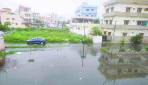 చెరువుల్లా రహదారులు