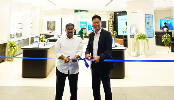 Will-open-15-premium-experience-stores-Samsung-reveals
