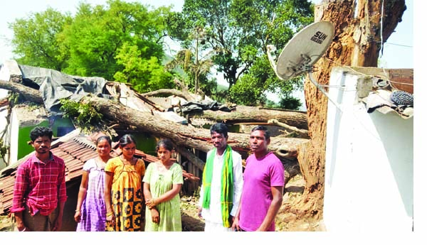 బాధితులకు పరిహారం చెల్లించాలి