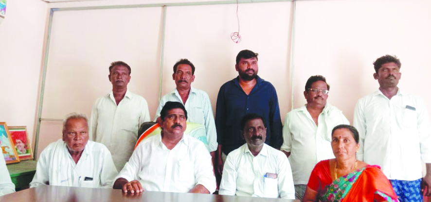  బెల్ట్‌ షాపులపై స్పందించకపోతే బైక్‌ ర్యాలీ