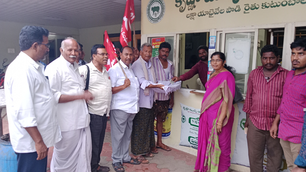 ఓటేయనందుకు బిజెపి దాడులు