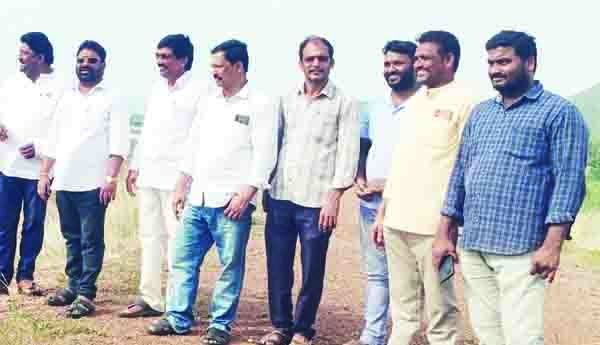 మెగా వాటర్‌ ప్రాజెక్టును పూర్తి చేయాలి