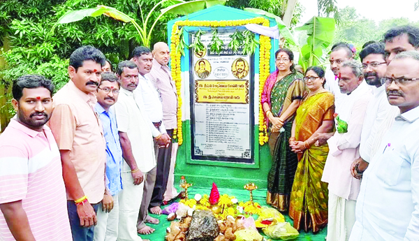 గిరిజన ప్రాంతాల అభివృద్ధికి రోడ్డు