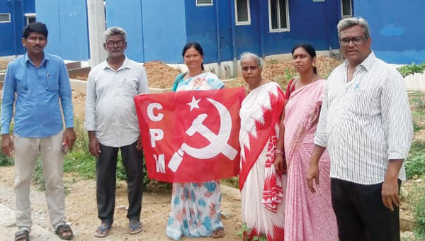 టిడ్కో, ఎన్‌టిఆర్‌, హుదూద్‌ ఇళ్లను అప్పగించాలి