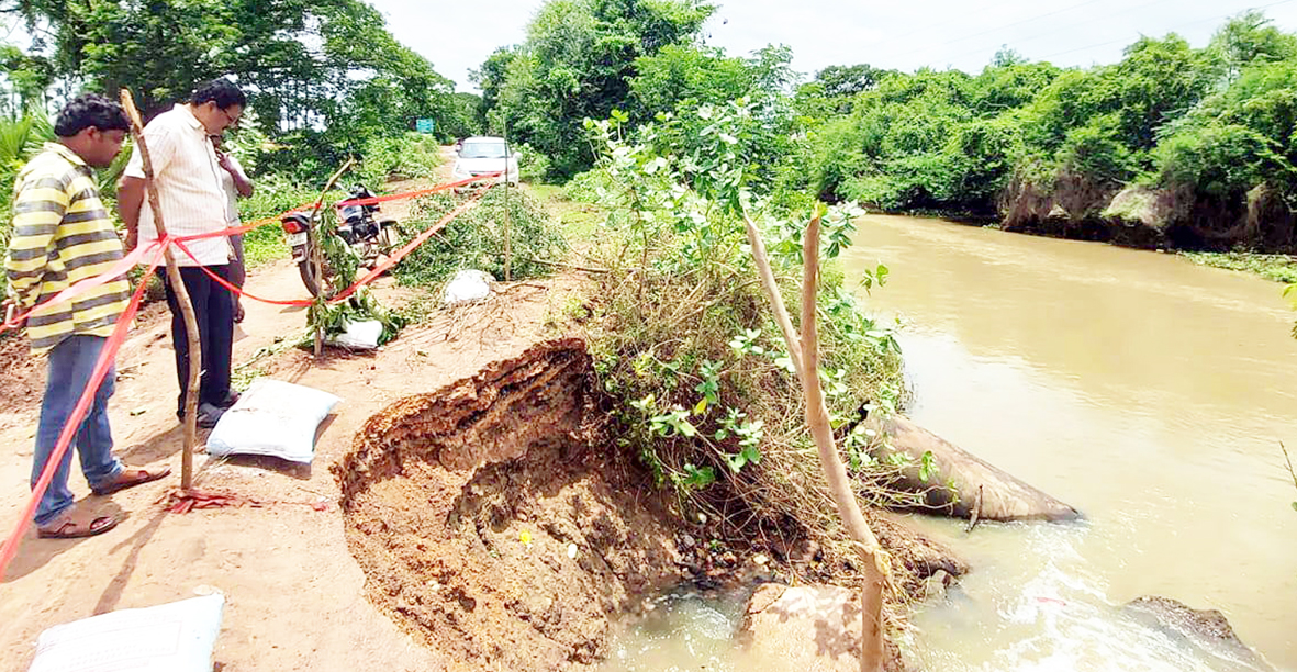 గండిని పూడ్పించే చర్యలు చేపడతాం