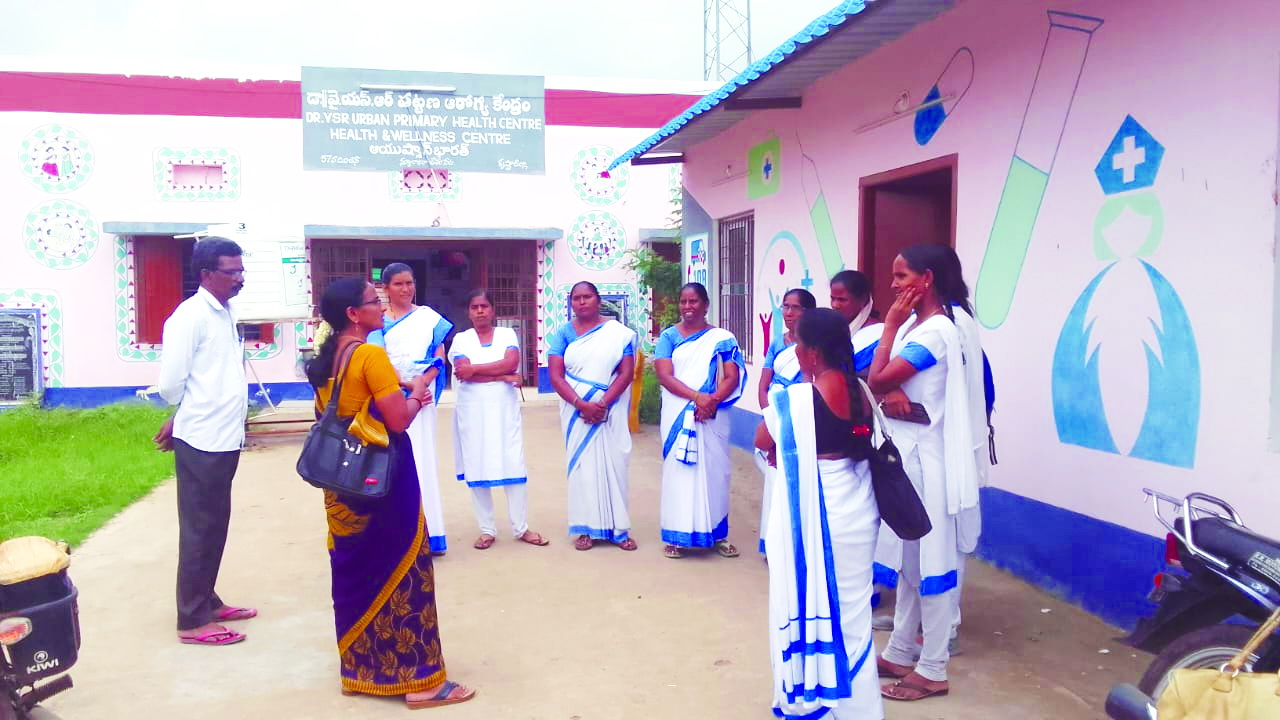 ఆశ వర్కర్ల ధర్నాను జయప్రదం చేయండి : కమల