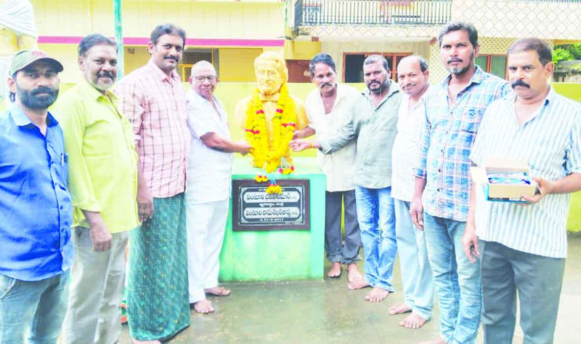 కాటన్‌ దొర సేవలు ఎనలేనివి