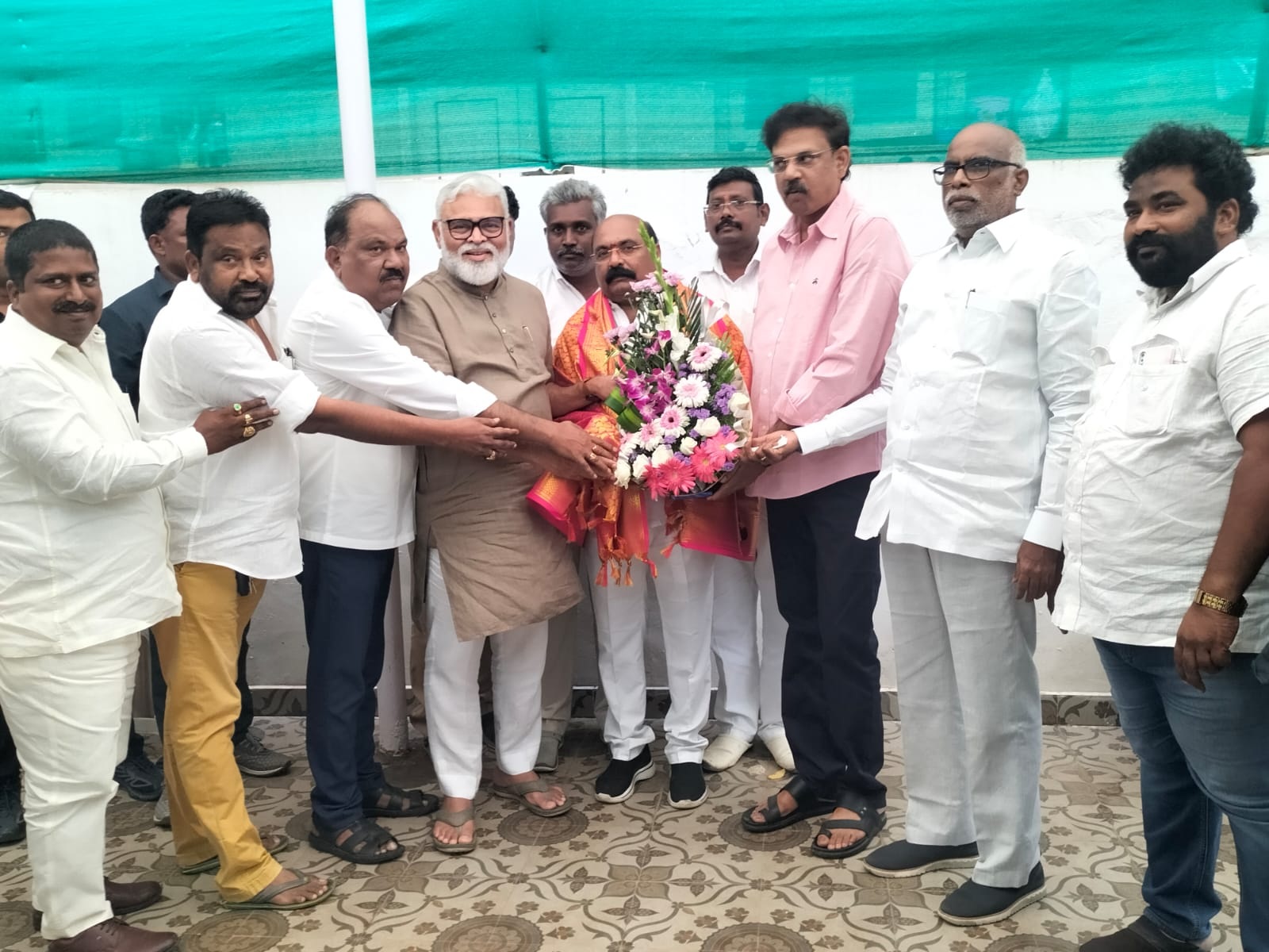 మిర్చి యార్డు చైర్మన్‌గా రాజనారాయణ