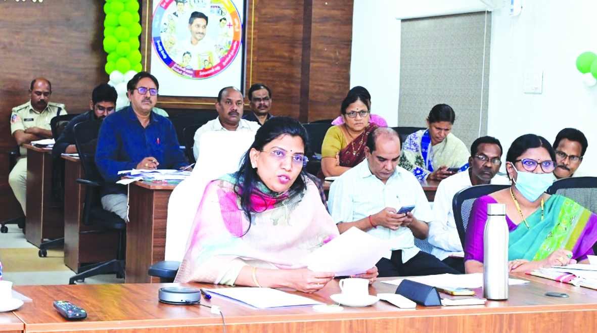 వరద తాకిడి గ్రామాల్లో పారిశుధ్య పనులు