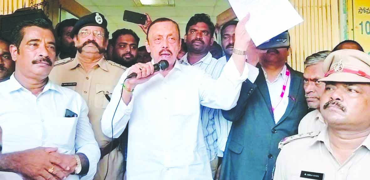 బిజినెస్‌ కరస్పాండెట్లు కాజేసిన సొమ్ము 31 లోపు జమ