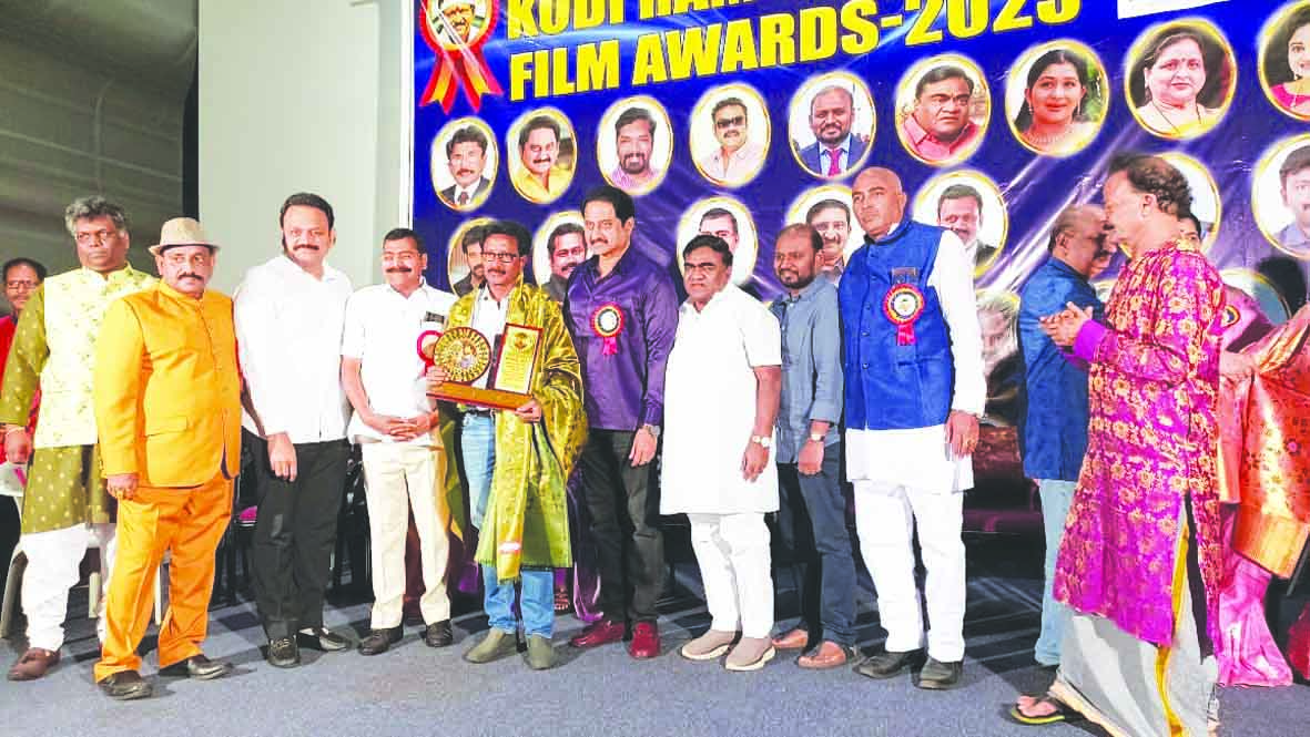 ఘనంగా కోడి రామకృష్ణ జయంతి