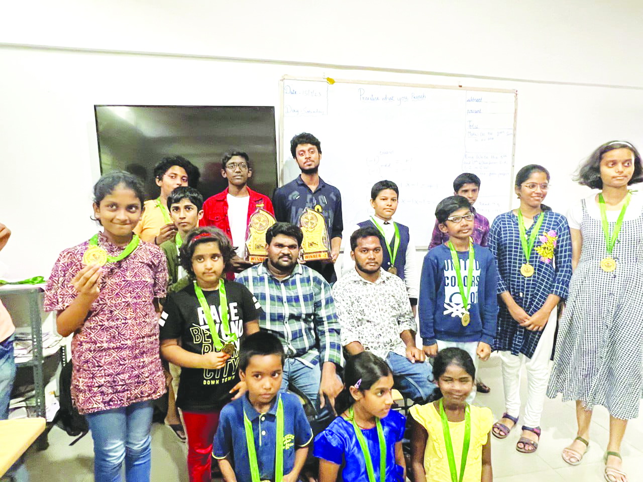 ఉత్సాహంగా చెస్‌ పోటీలు