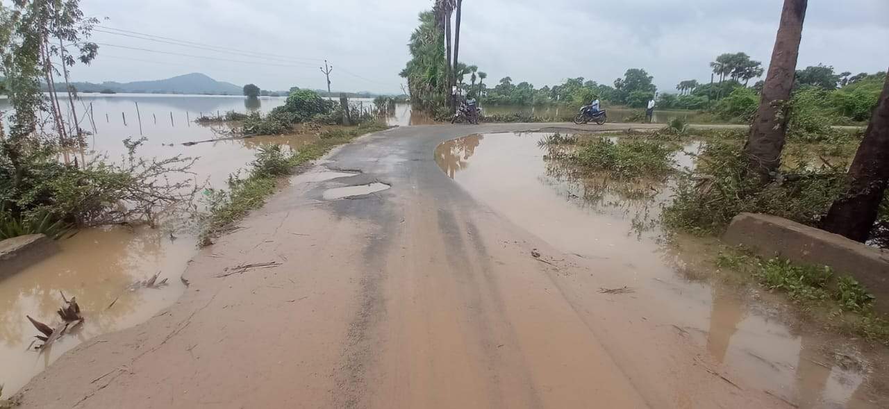 గోదావరి వరద తగ్గుముఖం
