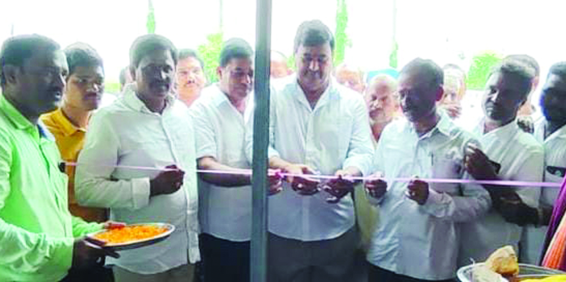 'ఫిష్‌ ఆంధ్ర'లో స్వచ్ఛమైన చేపల విక్రయం