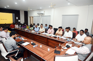 తప్పుల్లేని ఓటర్ల జాబితా తయారీకి చర్యలు : గిరీష  