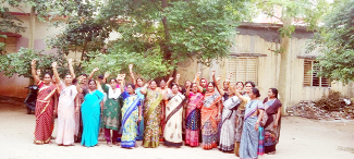 రాయచోటి : నిరసన తెలుపుతున్న అంగన్వాడీ కార్యకర్తలు