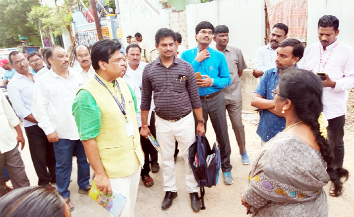 మనస్సాక్షితో పని చేయండి 