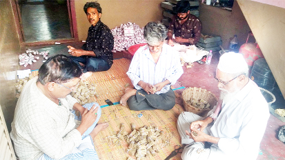 బీడీ వ్యాపారం తగ్గు ముఖం