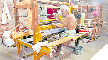 'చేనేత'కు చేయూత కరువు 