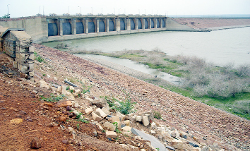 మరమ్మతుకు నోచని మైలవరం డ్యామ్‌ (ఫైల్‌ఫొటో)