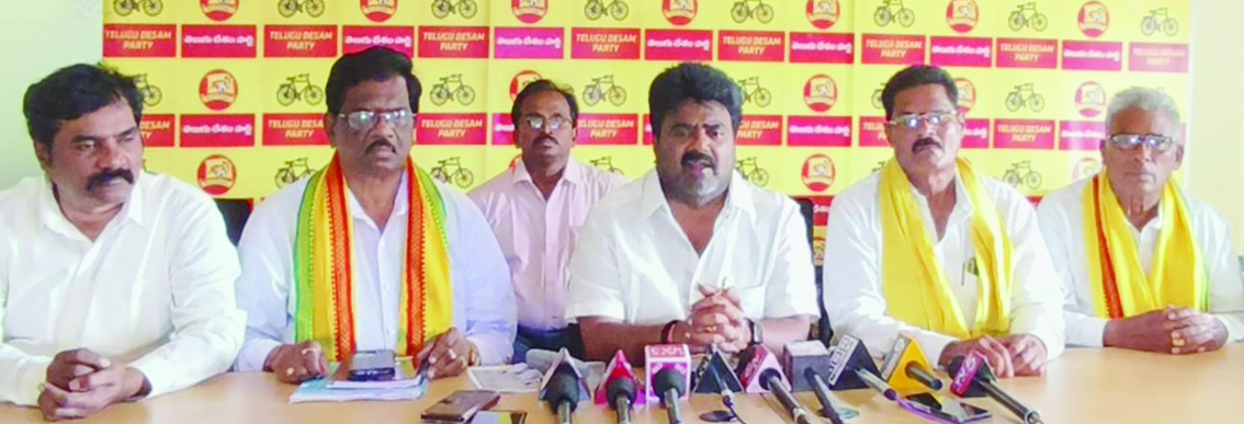 ఓటర్ల జాబితా పరిశీలనలో నిర్లక్ష్యం