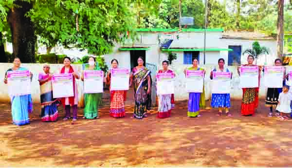 సమస్యలను పరిష్కరించాలి