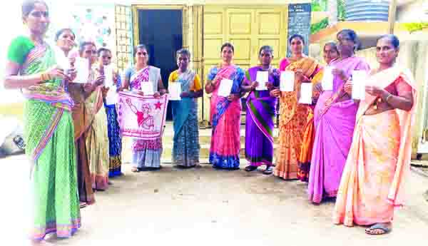  మహిళా పోరు యాత్రను జయప్రదం చేయాలి