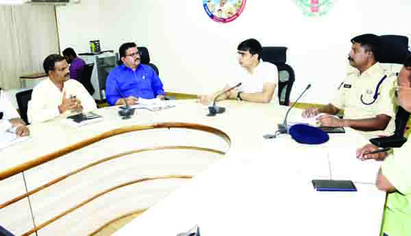 కార్మికుల భద్రతకు పటిష్ట రక్షణ చర్యలు