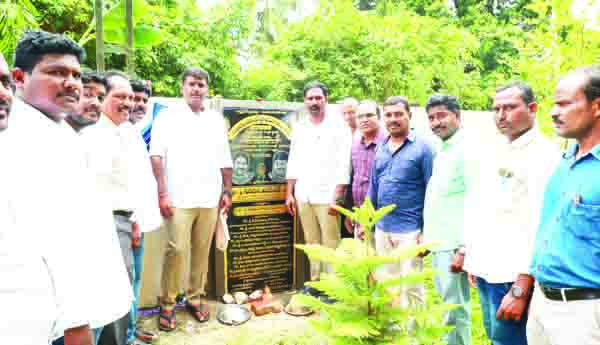 ప్రభుత్వ పథకాలతో పేదలకు మేలు