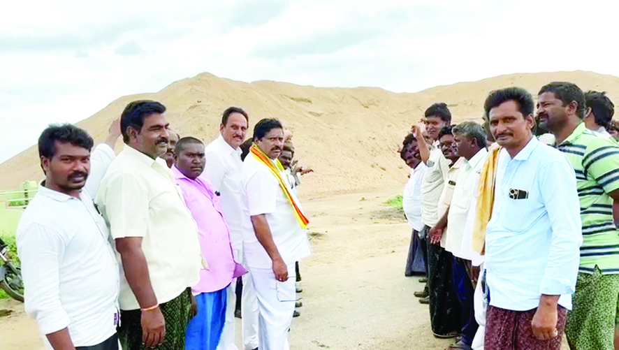 వైసిపి ప్రభుత్వం ఇసుక దోపిడీ: టిడిపి