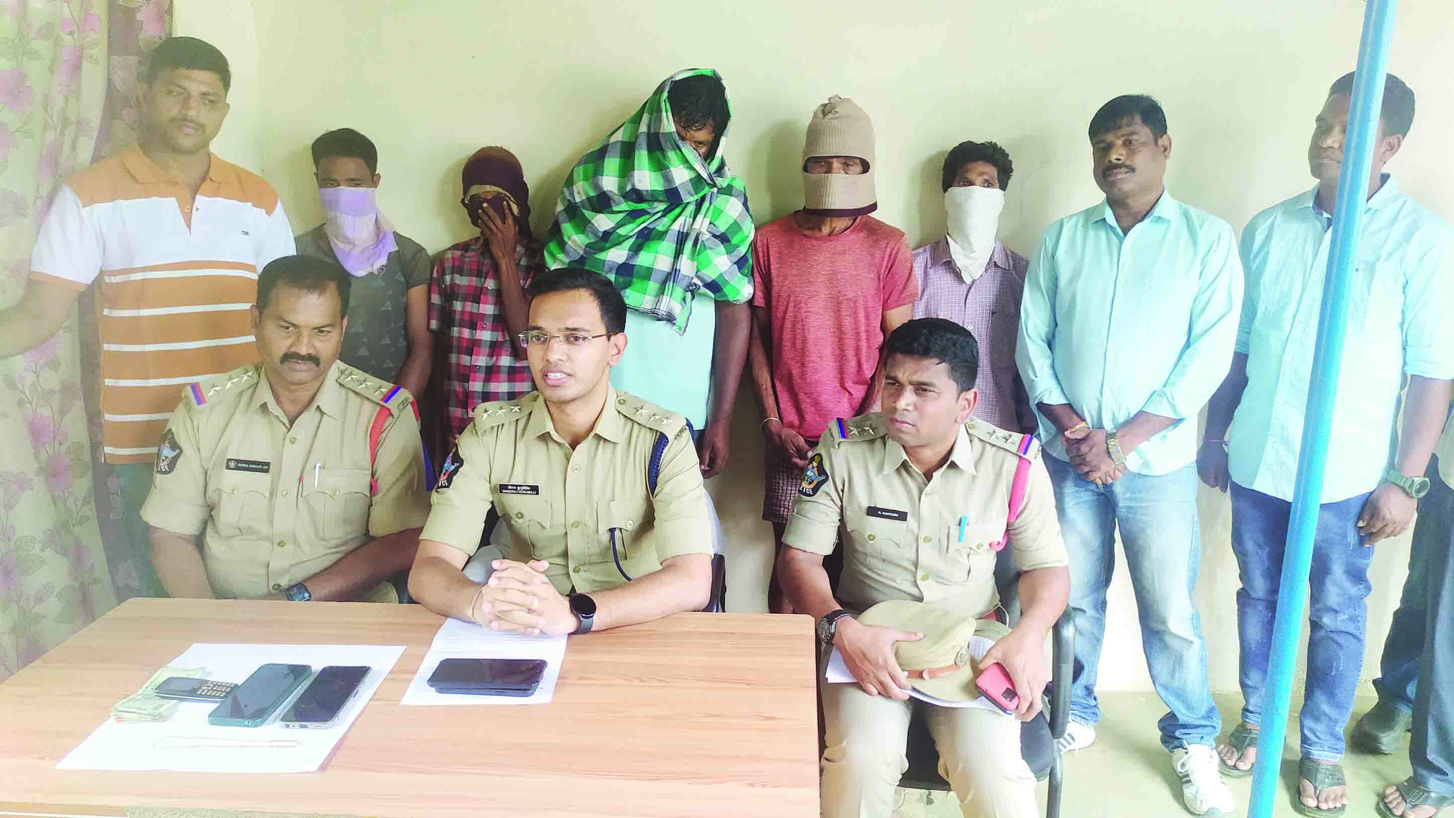 ఐదుగురుకి రిమాండ్‌ : ఎఎస్‌పి