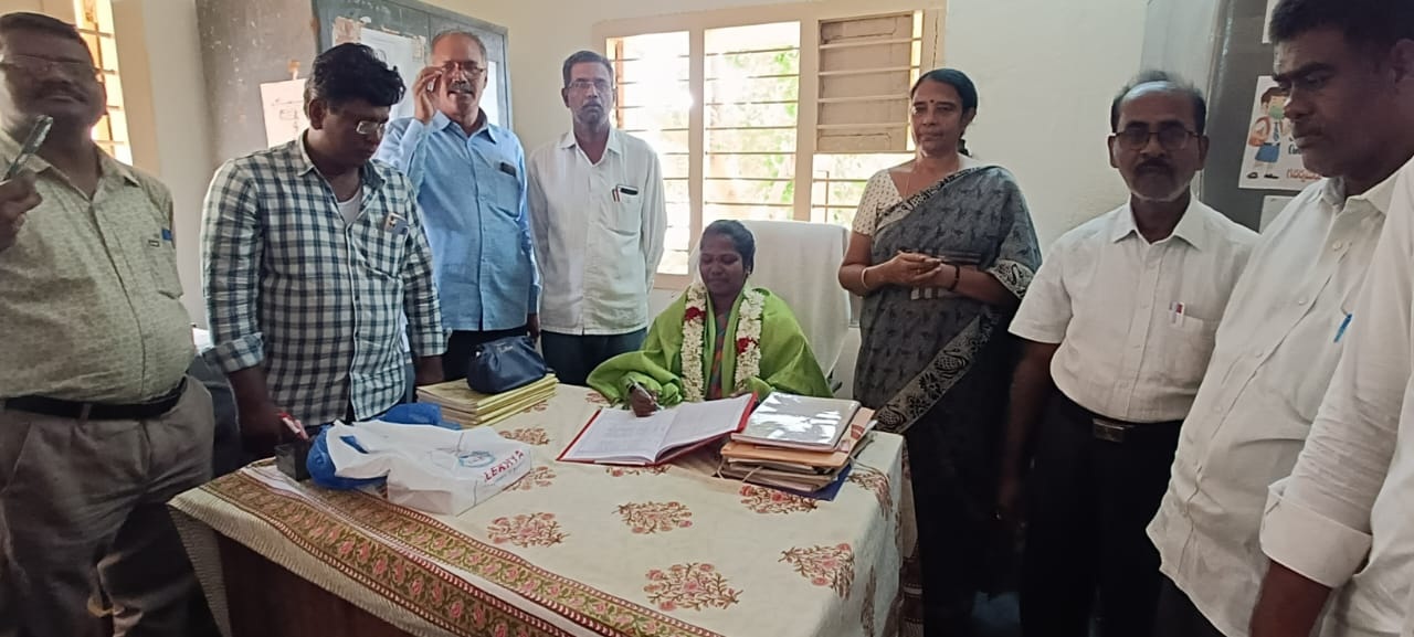 హెచ్‌ఎంగా అనంత లకీë బాధ్యతలు