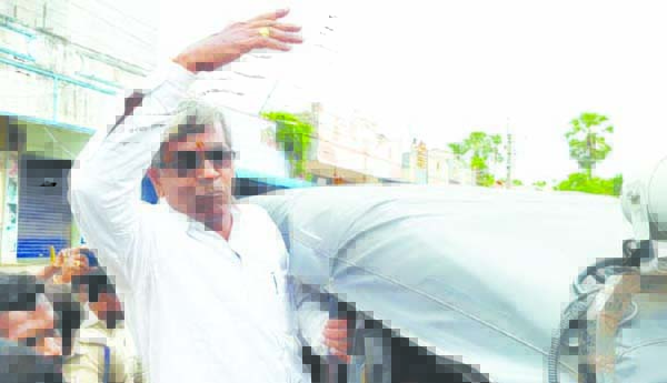 పల్లెకోనలో ఉద్రిక్తత.. టిడిపి నాయకులు అరెస్టు