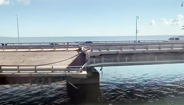 Ukraine-drone-attack-targeting-Crimea-bridge-Two-killed-one-injured