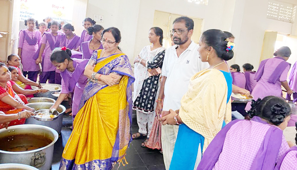 విద్యతో పాటు క్రమశిక్షణ అవసరం