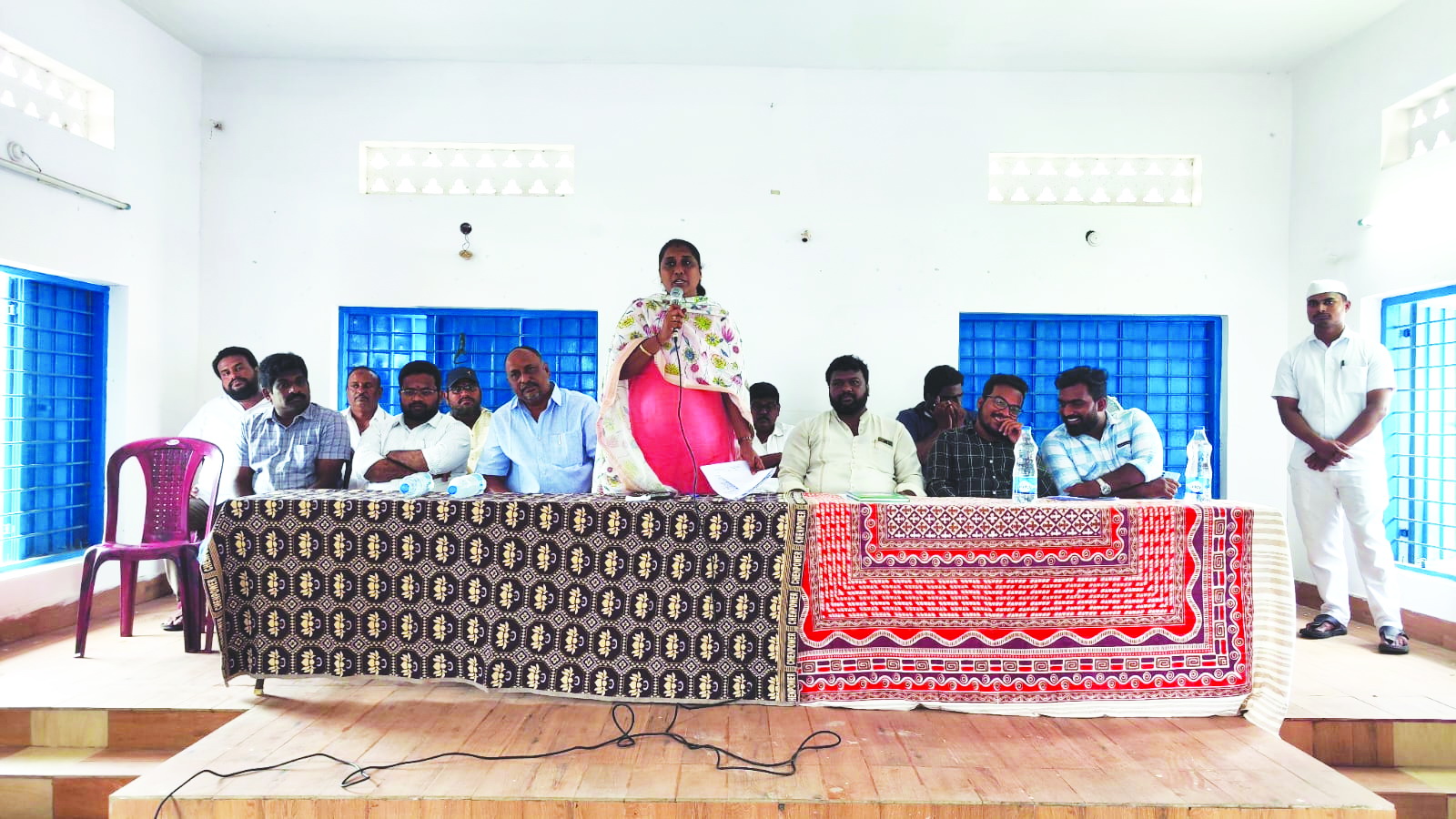 అర్హులందరికీ సర్టిఫికెట్లు : దుర్గ