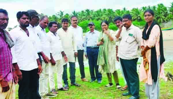 ఫిష్‌ ల్యాండింగ్‌ సెంటర్‌కు స్థల పరిశీలన