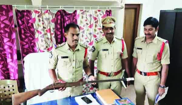 క్షణికావేశంతోనే.. తుపాకీ తూటాకు యువకుడు బలి