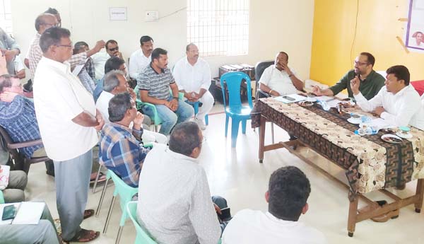 రూ.తొమ్మిది వేలు చేసుకోండి