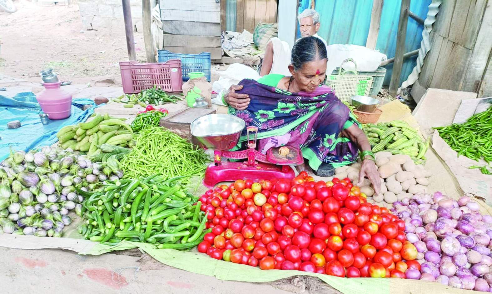 అమ్మకానికి సిద్ధంగా ఉన్న కూరగాయలు