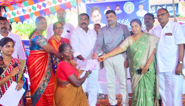 jagananna-suraksha-in-vemuru