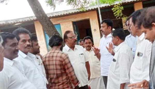 Adavi-pandula-nivaranaku-caryalu-tisukondi