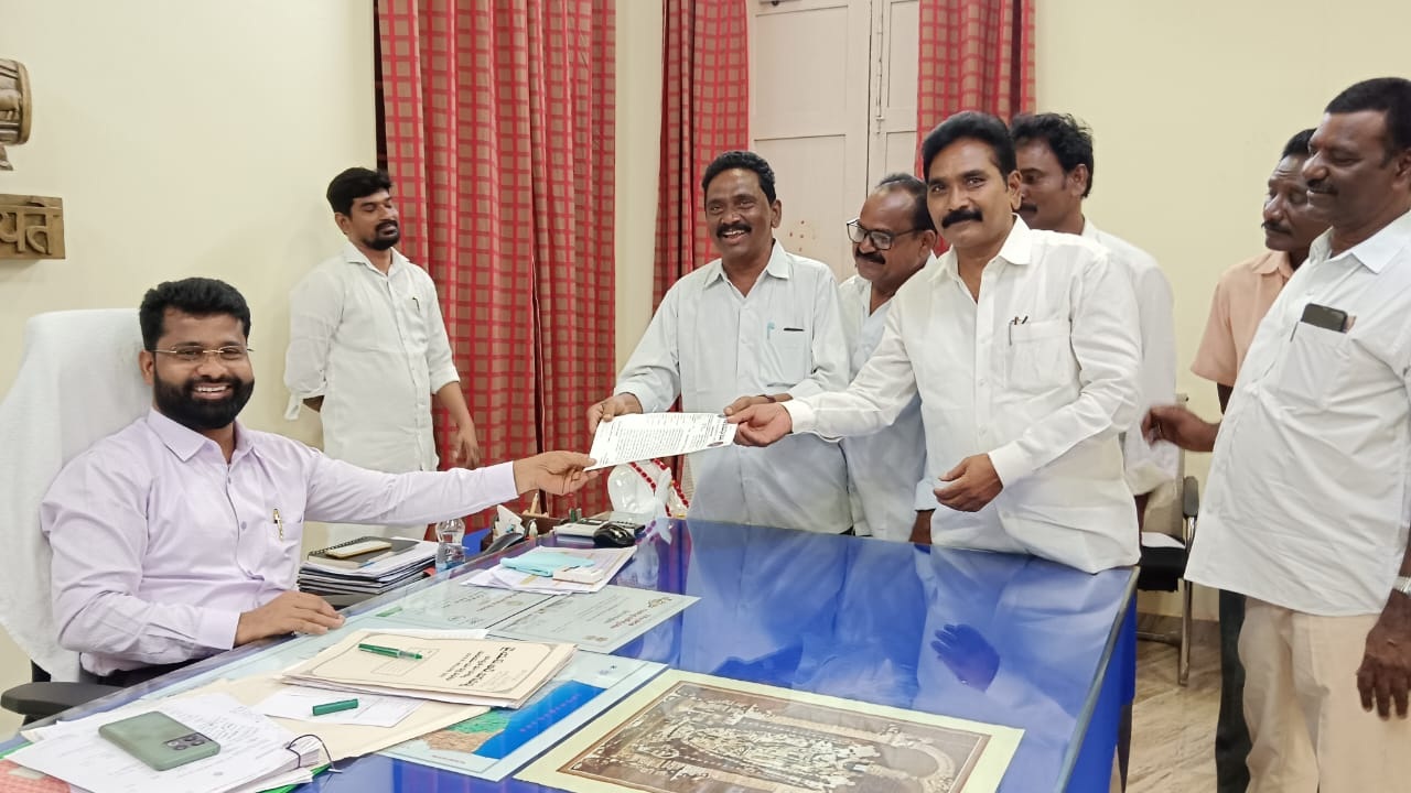 భవన నిర్మాణాలకు చేయూతనివ్వండి