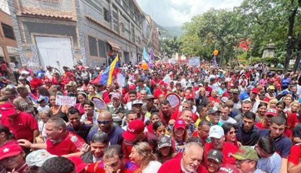 అమెరికా ఆంక్షలకు వ్యతిరేకంగా వెనిజులా ప్రజలు నిరసన : మదురో మద్ధతు