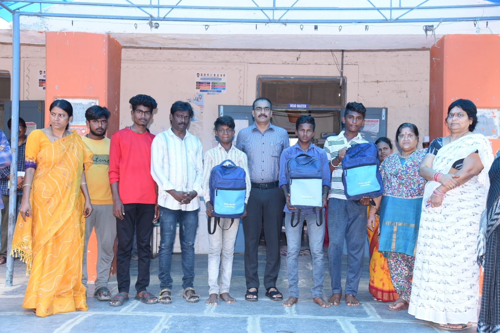 జెడ్‌పి పాఠశాలల్లో కలెక్టర్‌, జెసి ఆకస్మిక తనిఖీలు