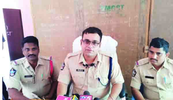 24 కిలోల గంజాయి స్వాధీనం