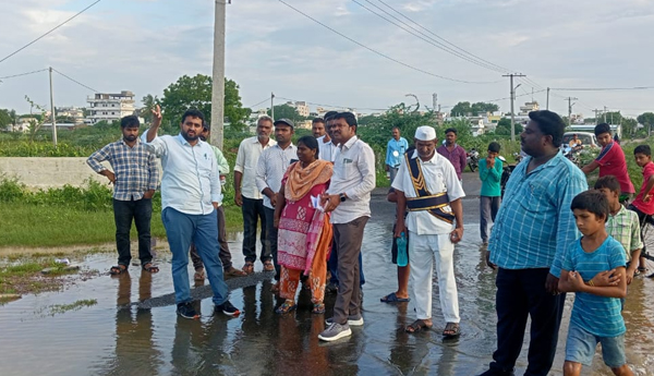 /Commissioner-visit-to-flood-prone-areas