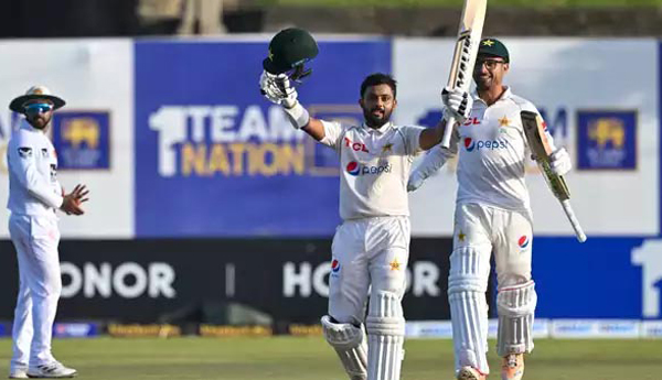 Shakeel-double-century-Pakistan-lead