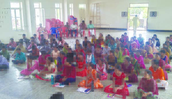 చేతిరాతపై విద్యార్థులకు శిక్షణ