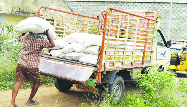 కాలం చెల్లిన మినుము విత్తనాలు వెనక్కి..